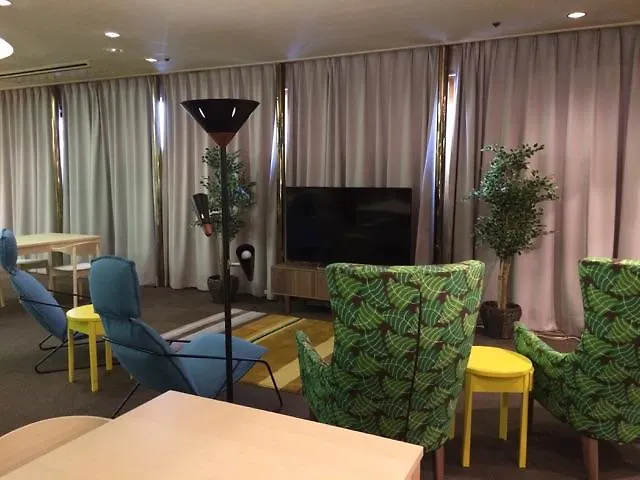 ** Hotel kapsułowy Capsule Inn Kamata Tokio Japonia
