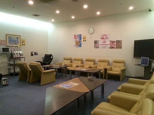 ** Hotel kapsułowy Capsule Inn Kamata Tokio Japonia